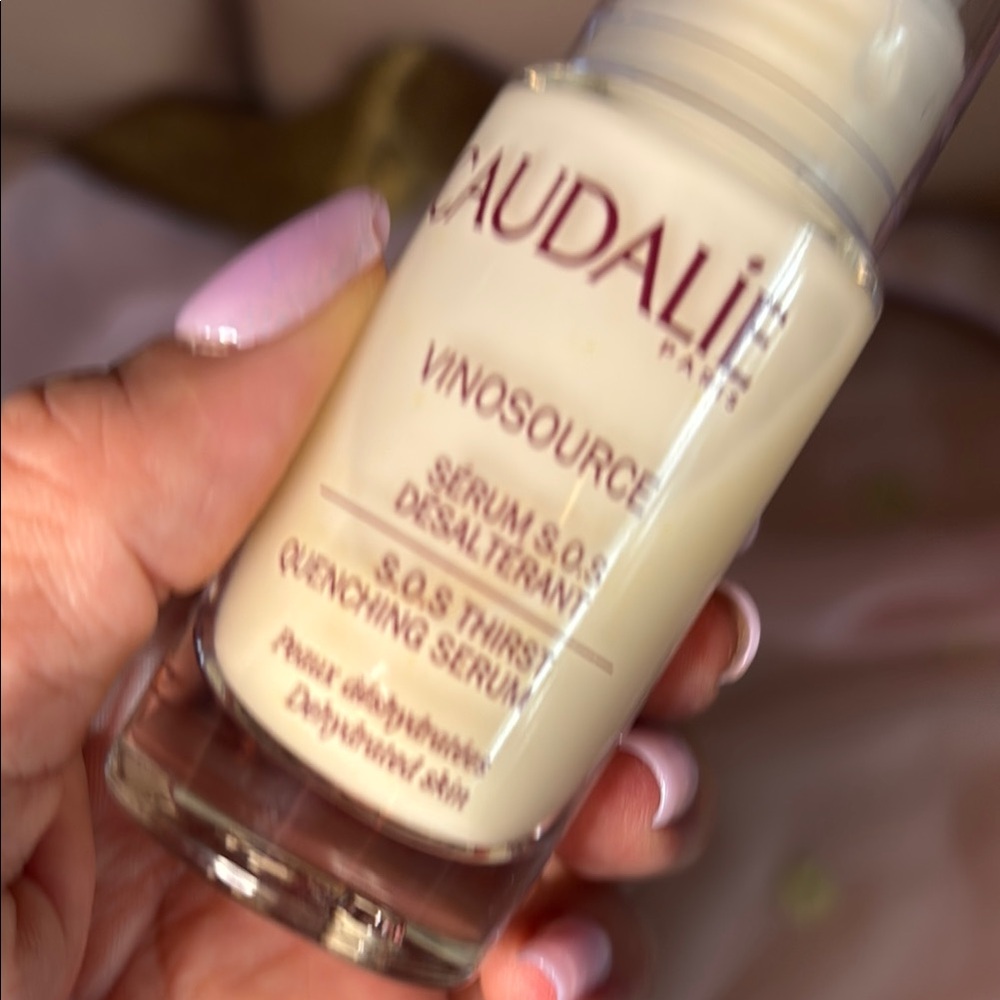 Caudalie Vinosource S.O.S Thirst Quenching Serum